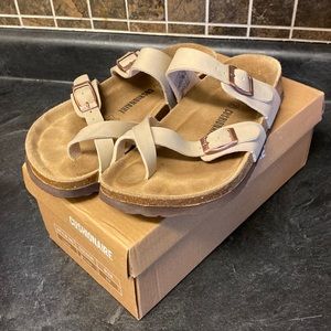 Woman’s sandals